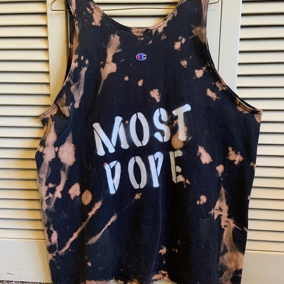 Tank - Picture 2 of 7